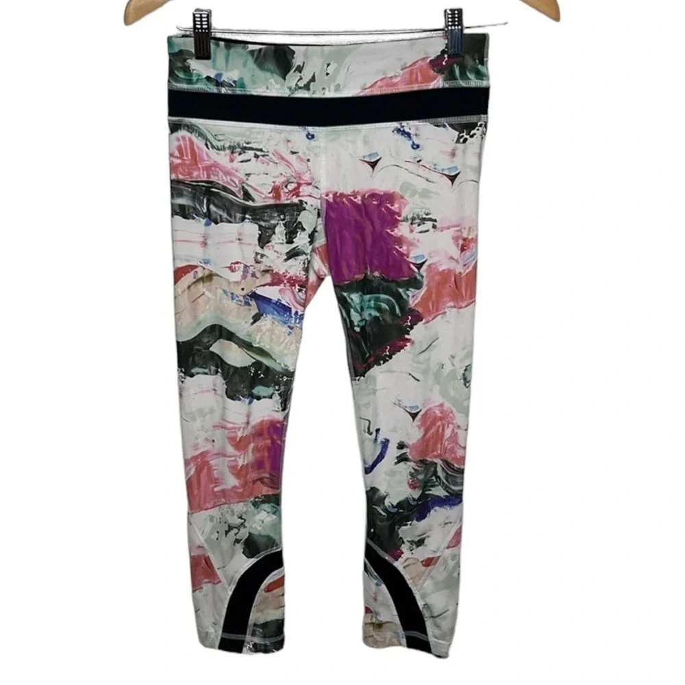 Lululemon High Times Colorful Cropped Leggings Women Size 4